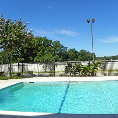 Suburban Studios Houston North I-45 Экстерьер фото