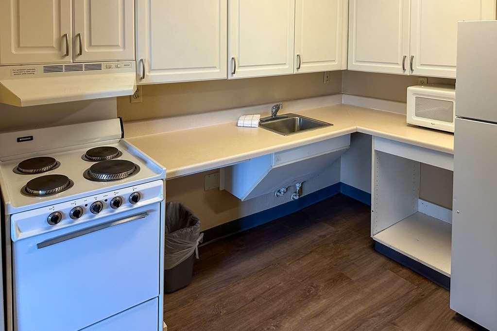 Suburban Studios Houston North I-45 Номер фото