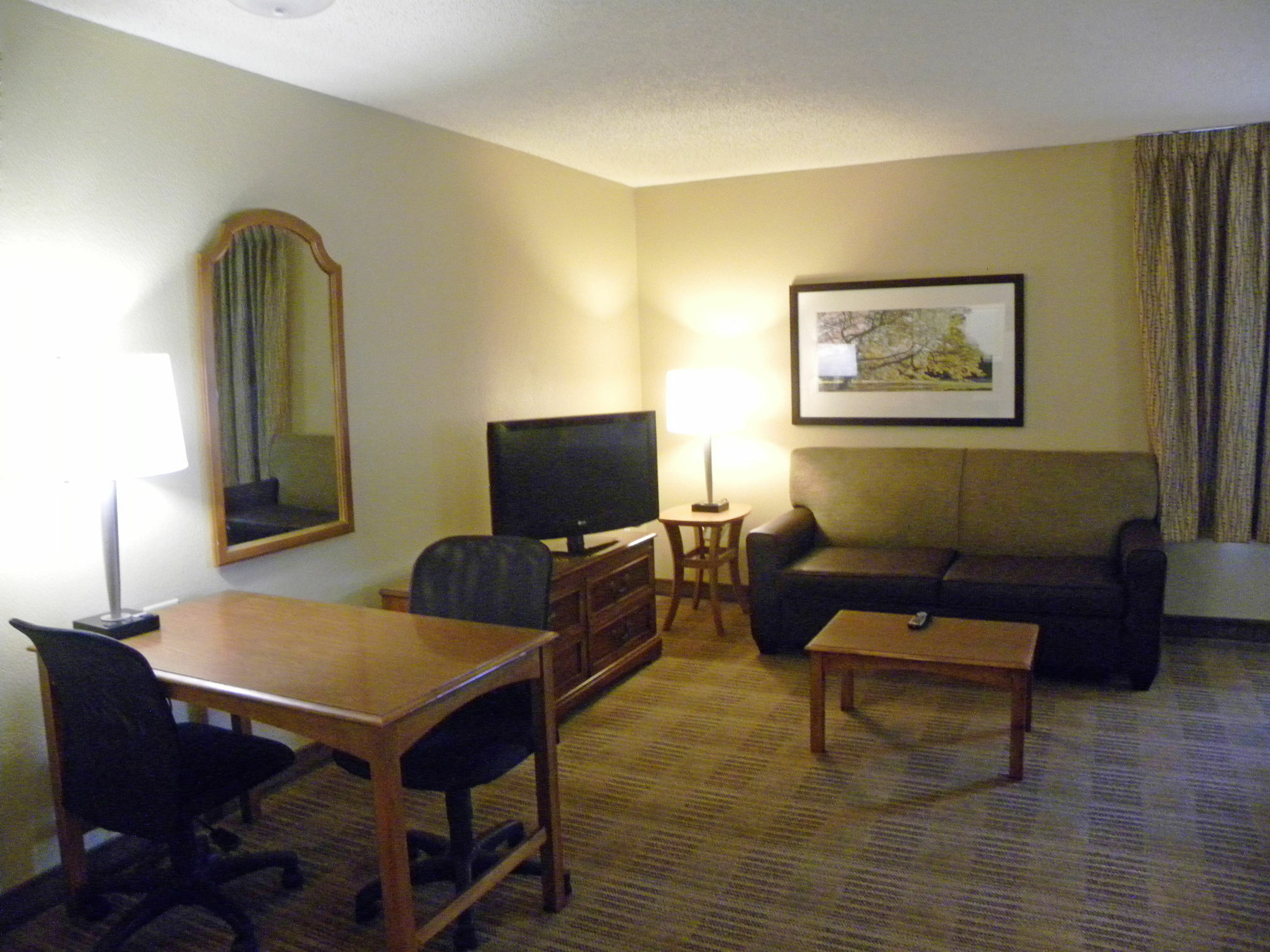 Suburban Studios Houston North I-45 Экстерьер фото